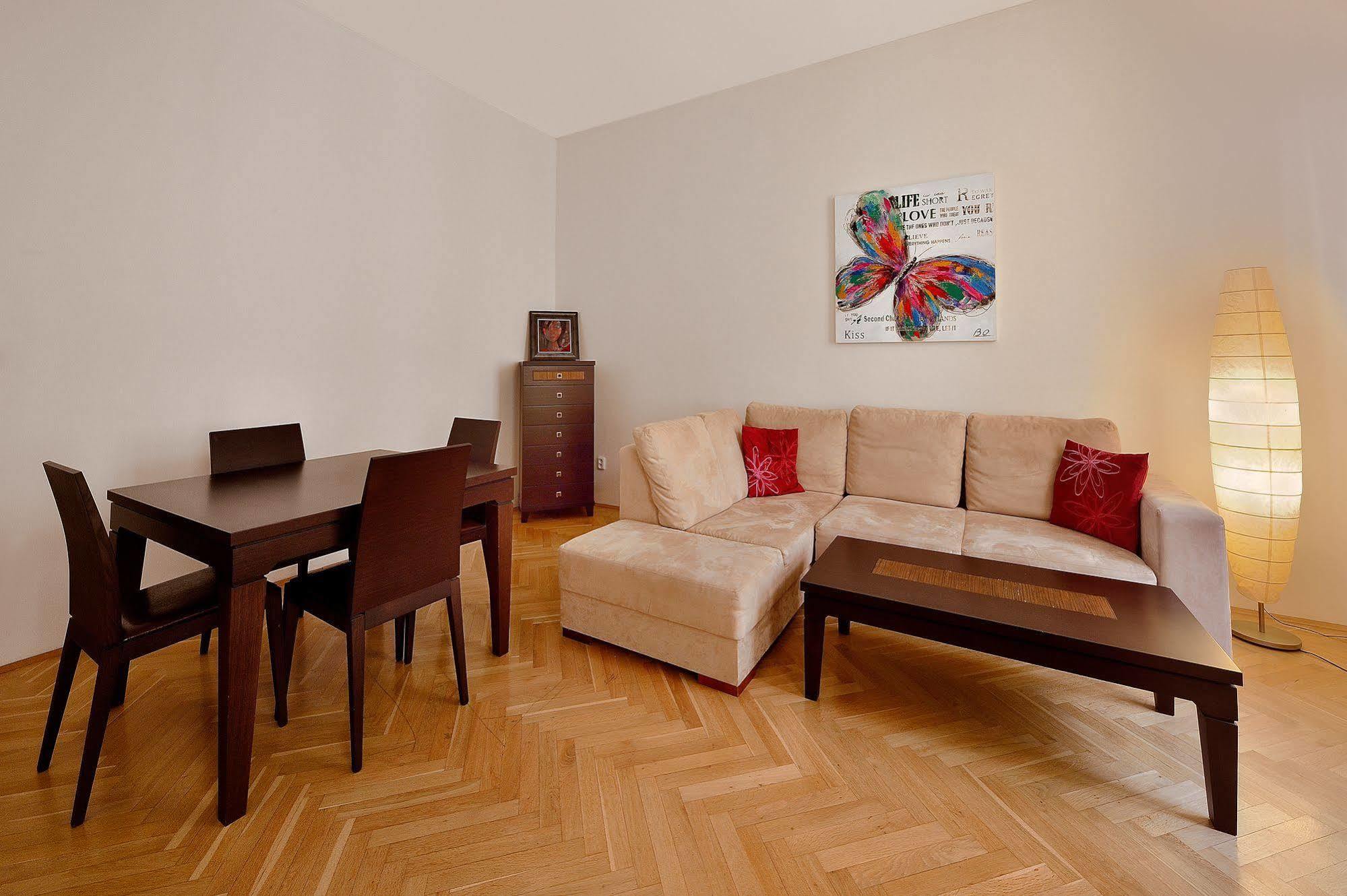 Ambiente Serviced Apartments - Tallerova Bratislava Exteriér fotografie